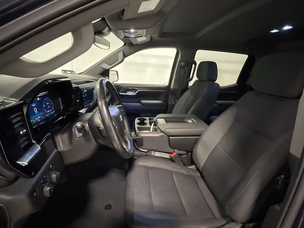 Used 2023 Chevrolet Silverado 1500 RST w/ Z71 Off-Road Package image 3