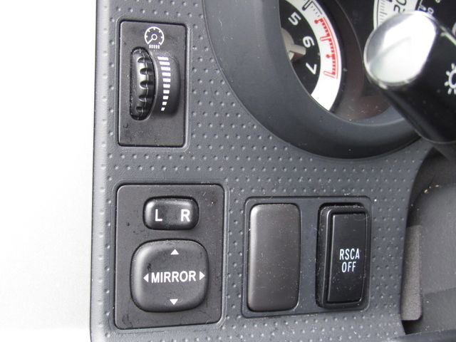 Used 2014 Toyota FJ Cruiser 4WD w/ Upgrade Package image 27