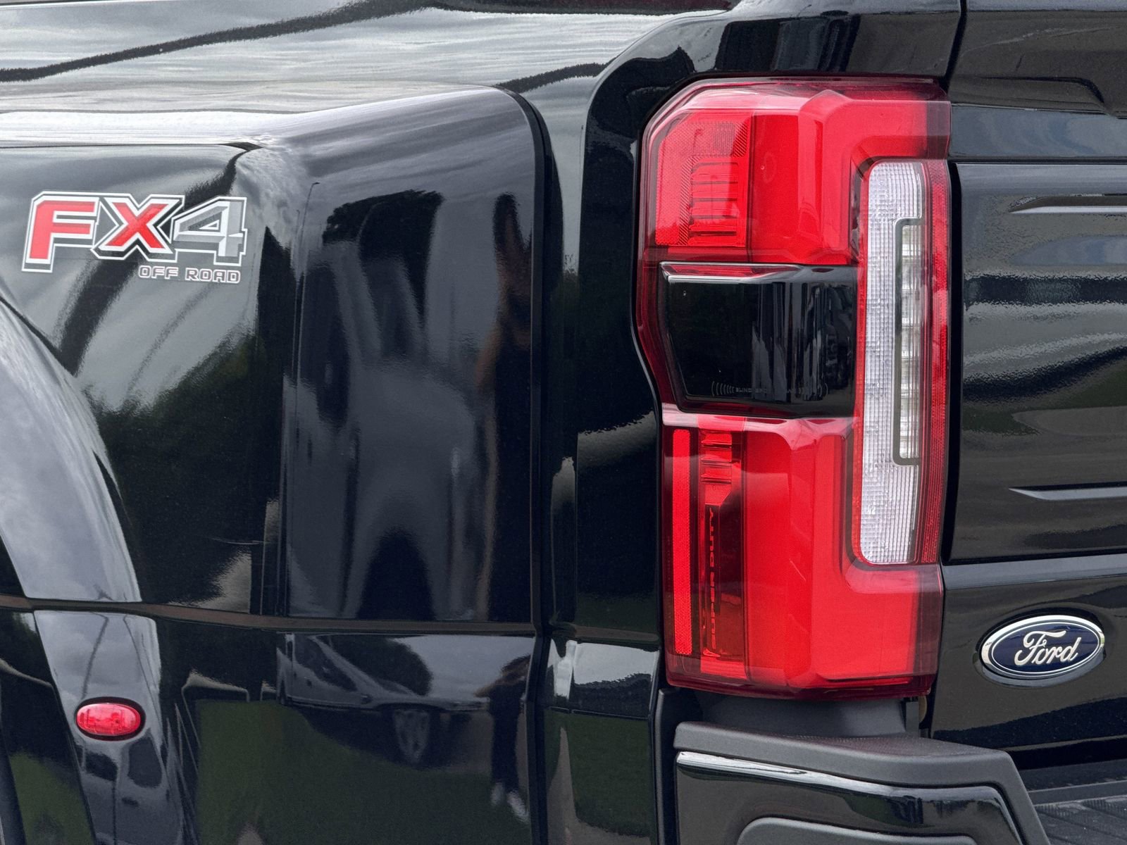 New 2026 Ford F350 Platinum image 11