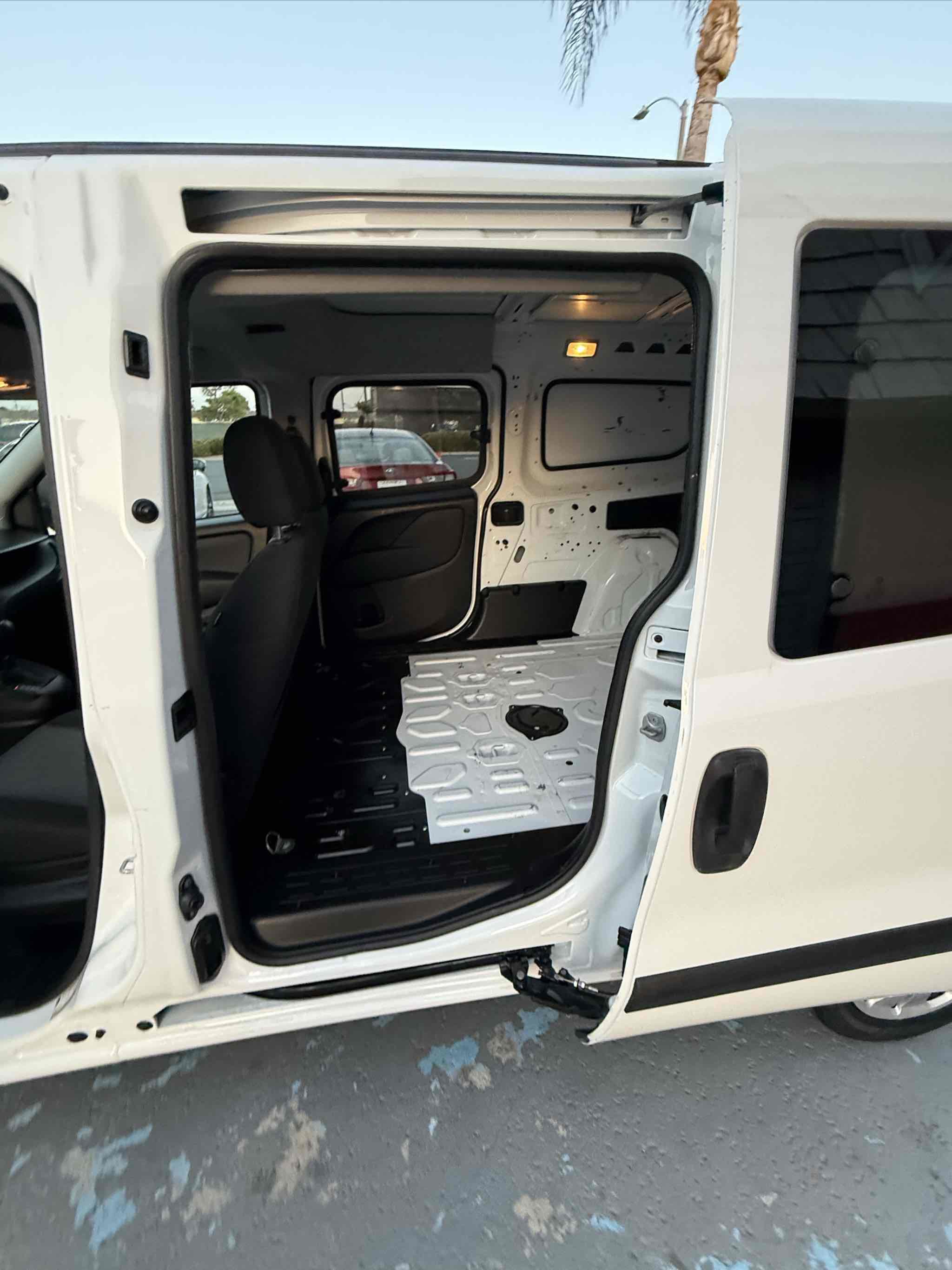 Used 2017 RAM ProMaster City Tradesman SLT w/ Rear Back-up Camera Group image 48