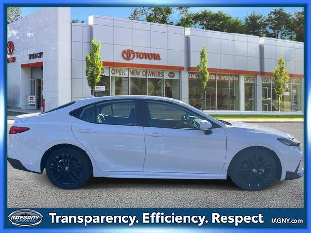 Used 2026 Toyota Camry SE w/ Convenience Package AWD/4WD image 5