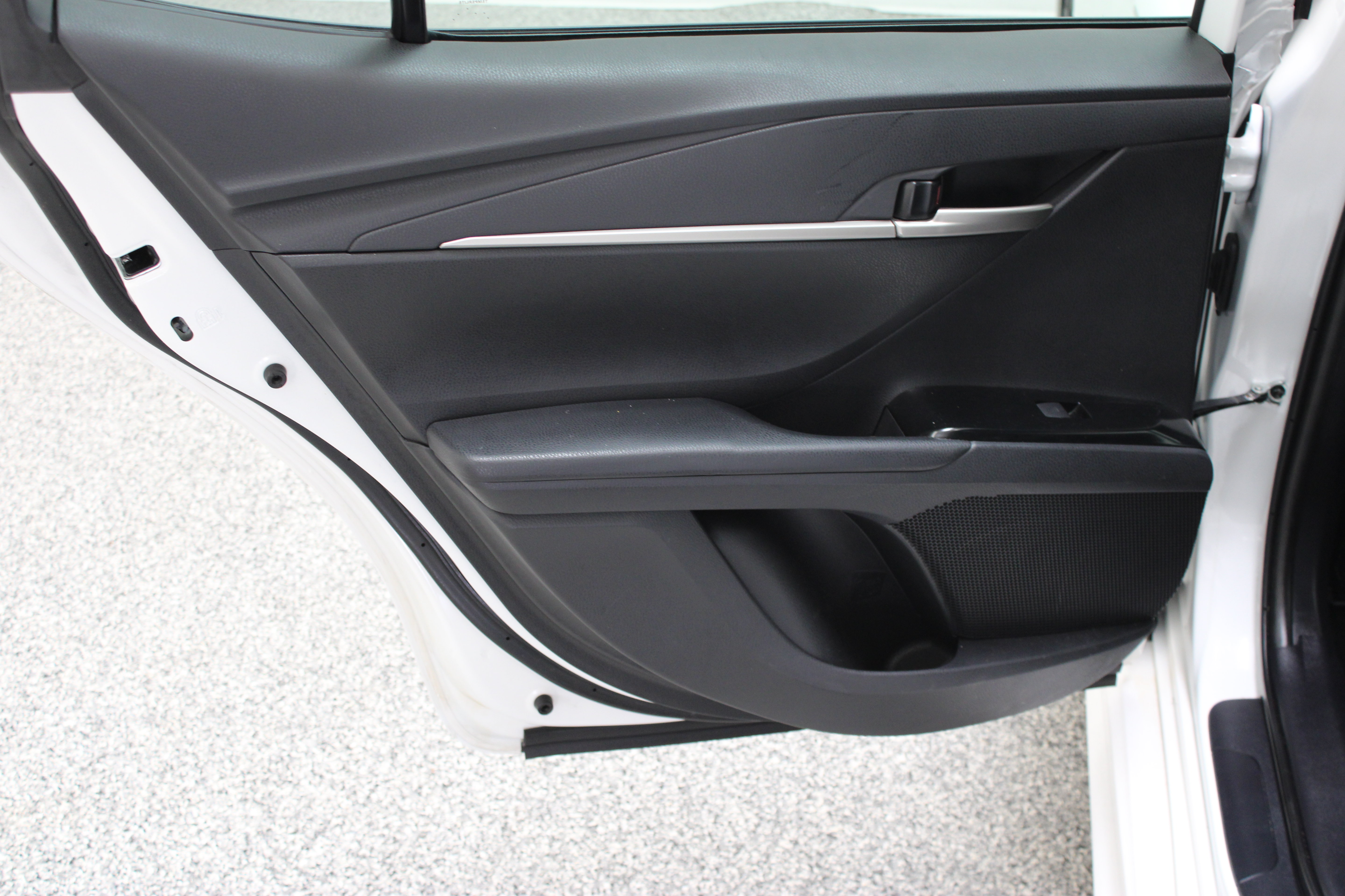 Used 2025 Toyota Camry SE FWD image 26
