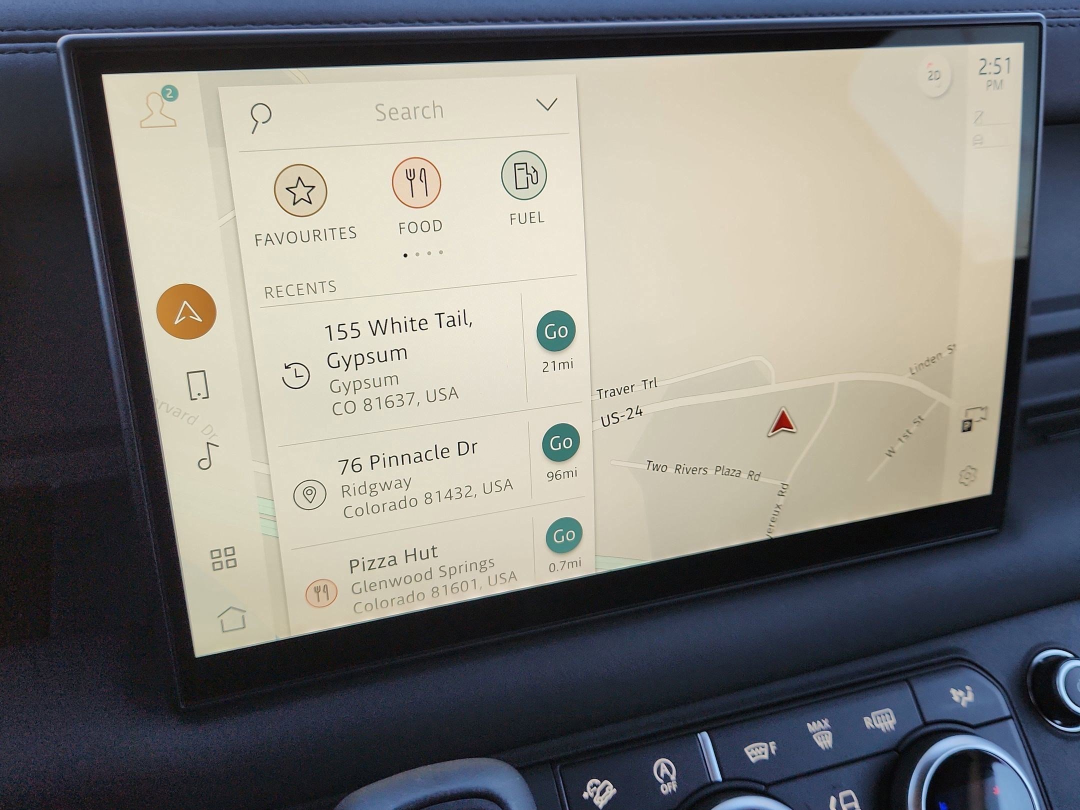 Used 2025 Land Rover Defender 90 X-Dynamic SE image 27