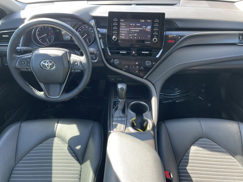Used 2022 Toyota Camry SE w/ Convenience Package FWD image 13