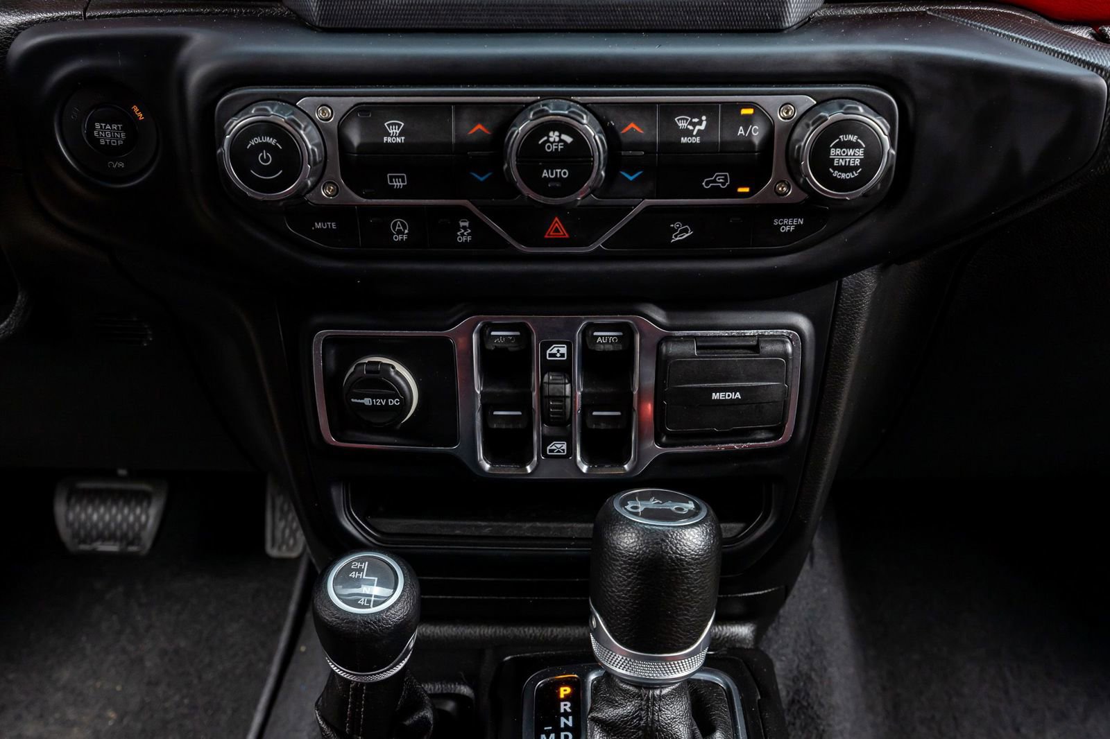 Used 2019 Jeep Wrangler Unlimited Sport S AWD/4WD image 26