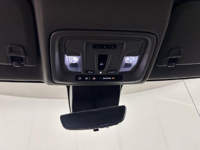 Used 2022 GMC Sierra 1500 Denali w/ Technology Package AWD/4WD image 23