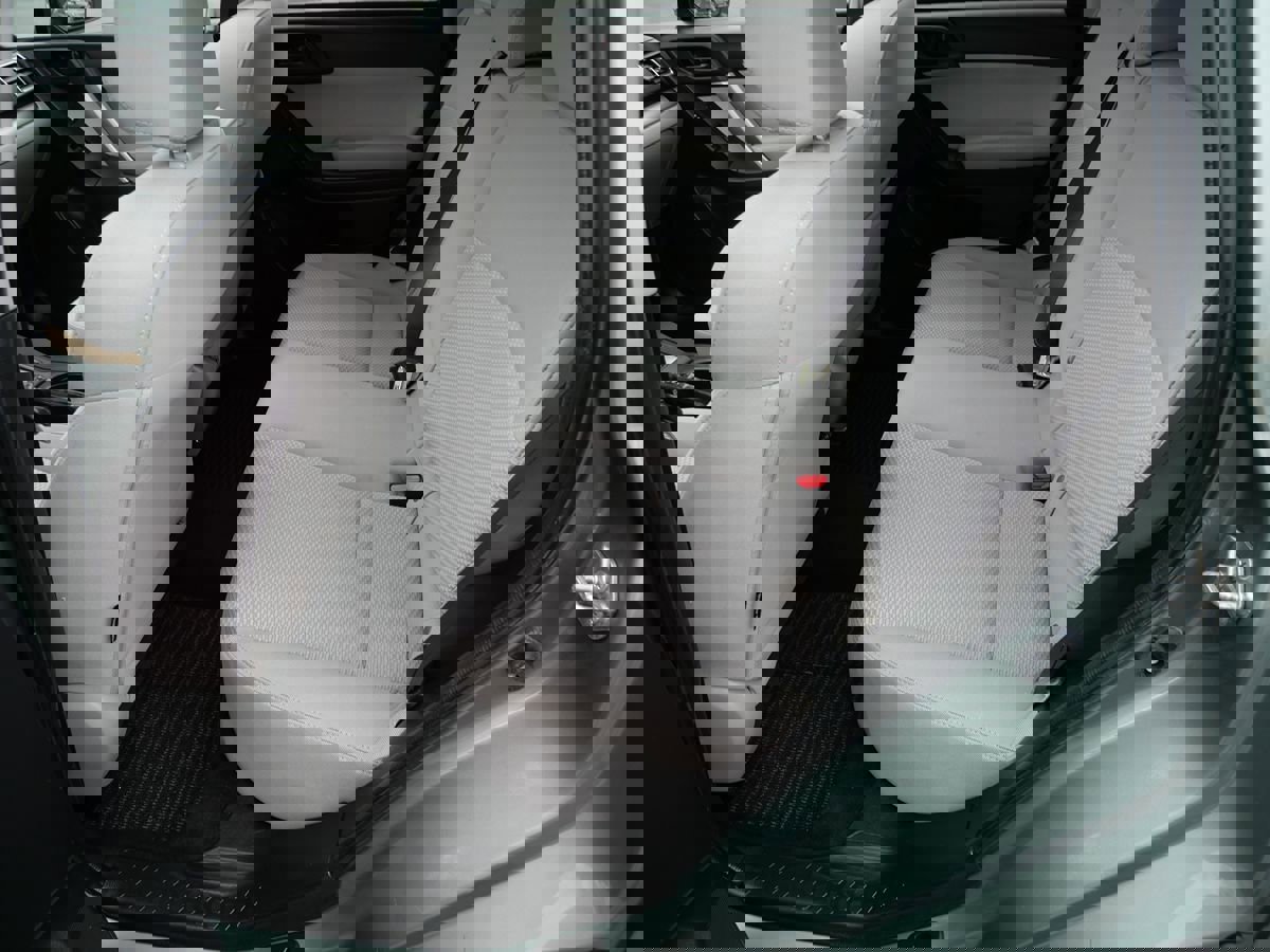 Used 2016 Subaru Forester 2.5i Premium w/ All-Weather Package image 19