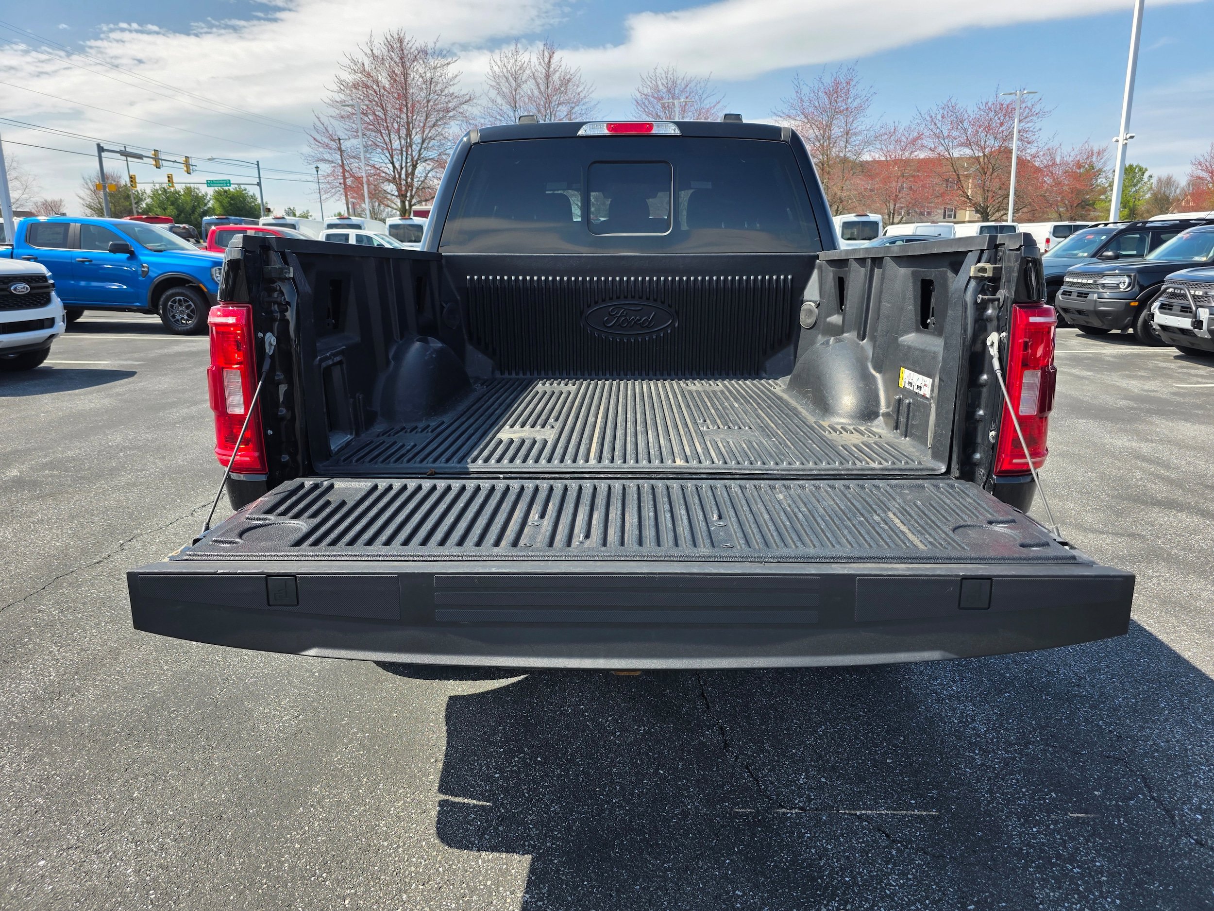 Used 2023 Ford F150 XLT w/ Equipment Group 302A High image 9
