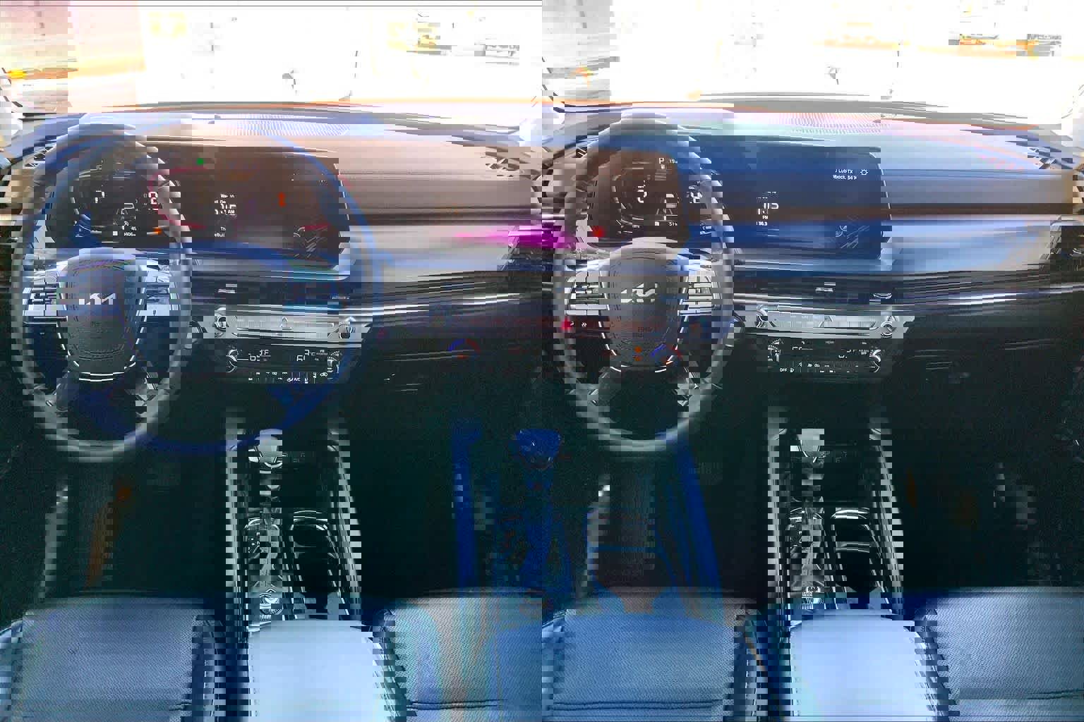 Used 2023 Kia Telluride LX image 29