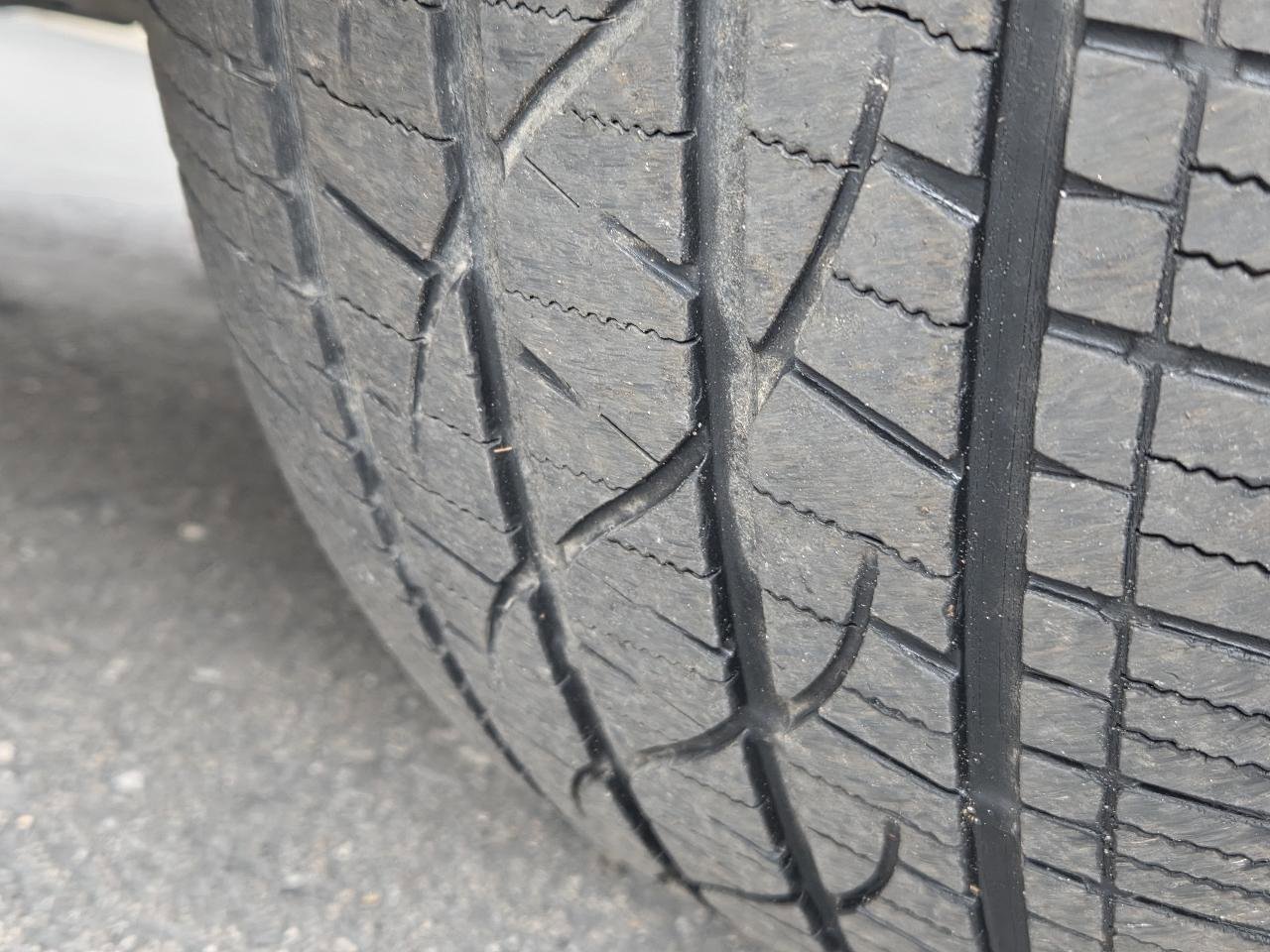 Used 2018 Jeep Grand Cherokee Limited AWD/4WD image 34