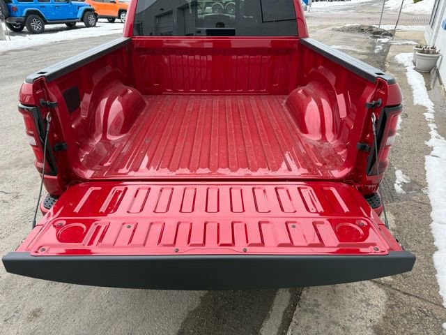 New 2026 RAM 1500 4x4 Crew Cab image 13