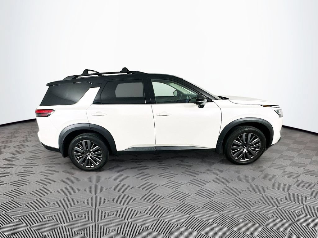 Certified 2023 Nissan Pathfinder SL w/ SL Premium Package AWD/4WD image 12