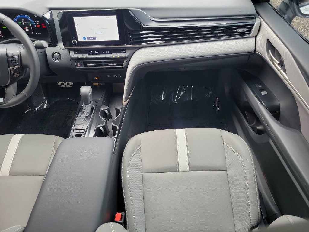 Used 2026 Toyota Camry SE FWD image 19