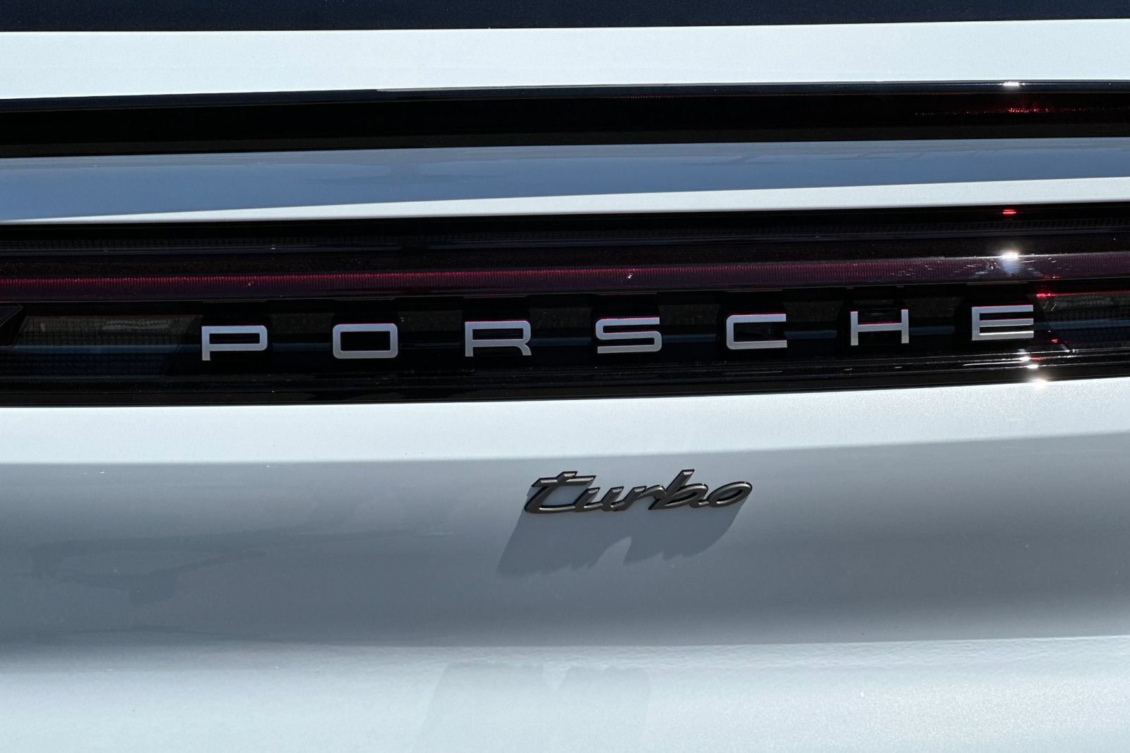 New 2025 Porsche Cayenne Turbo AWD/4WD image 40