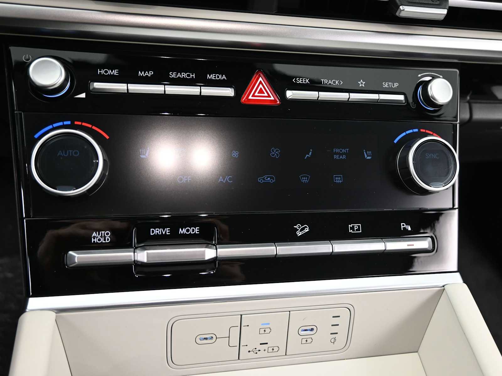 New 2026 Hyundai Santa Fe SEL image 18