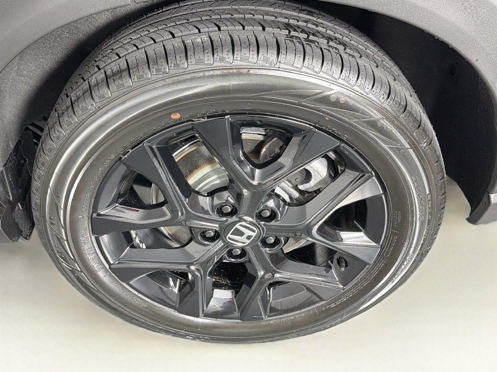 Used 2025 Honda HR-V Sport image 32