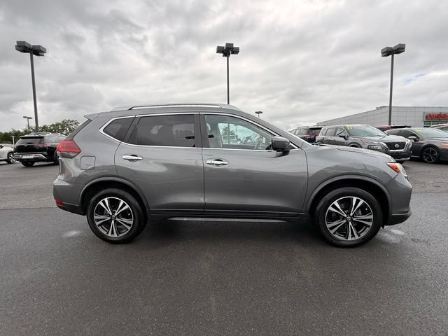 Certified 2020 Nissan Rogue SV w/ Sun & Sound Touring Package AWD/4WD image 4
