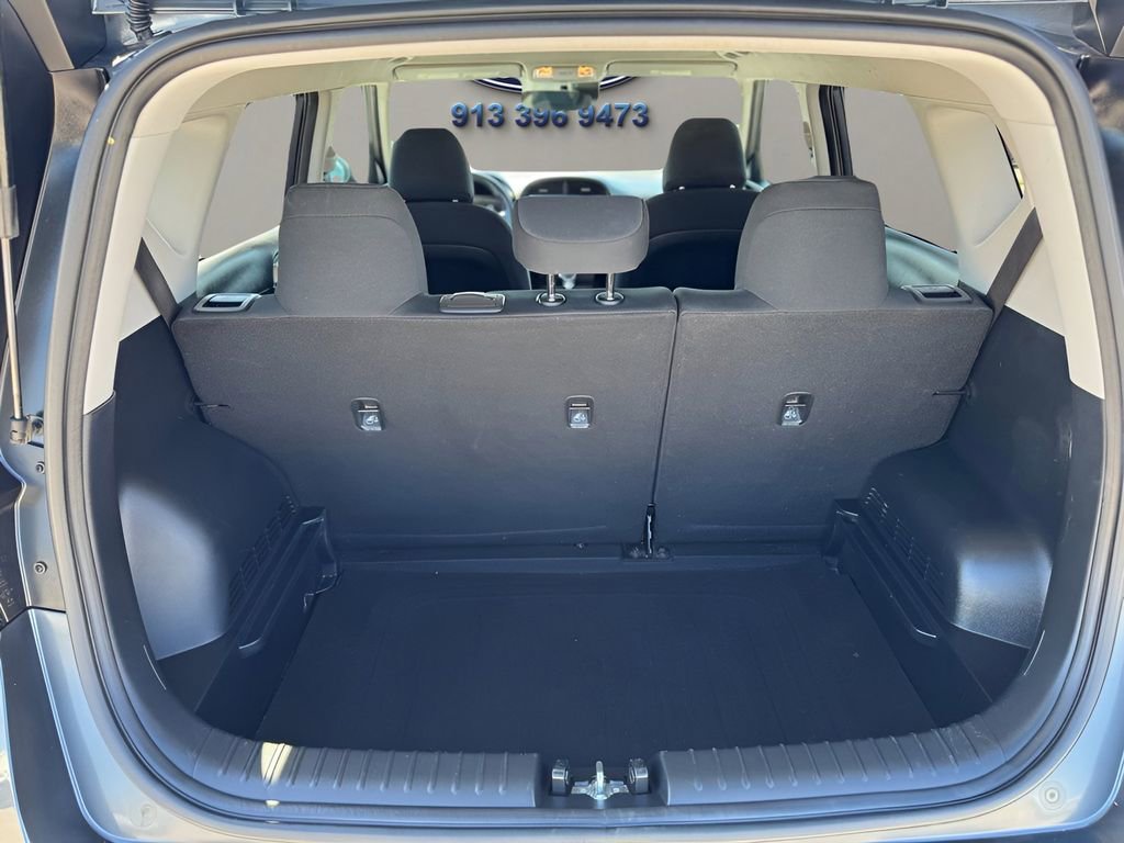 Used 2023 Kia Soul LX w/ LX Technology Package image 9