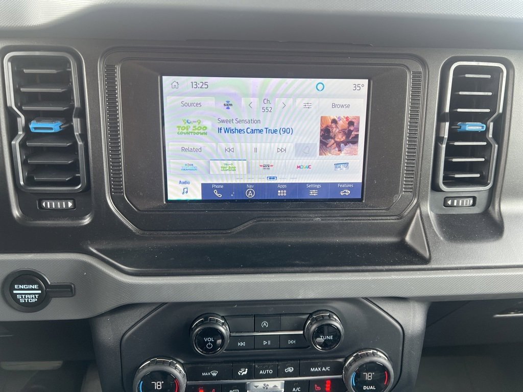 Used 2023 Ford Bronco Black Diamond image 9