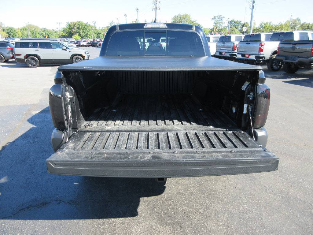 Used 2020 Toyota Tacoma TRD Off-Road AWD/4WD image 8