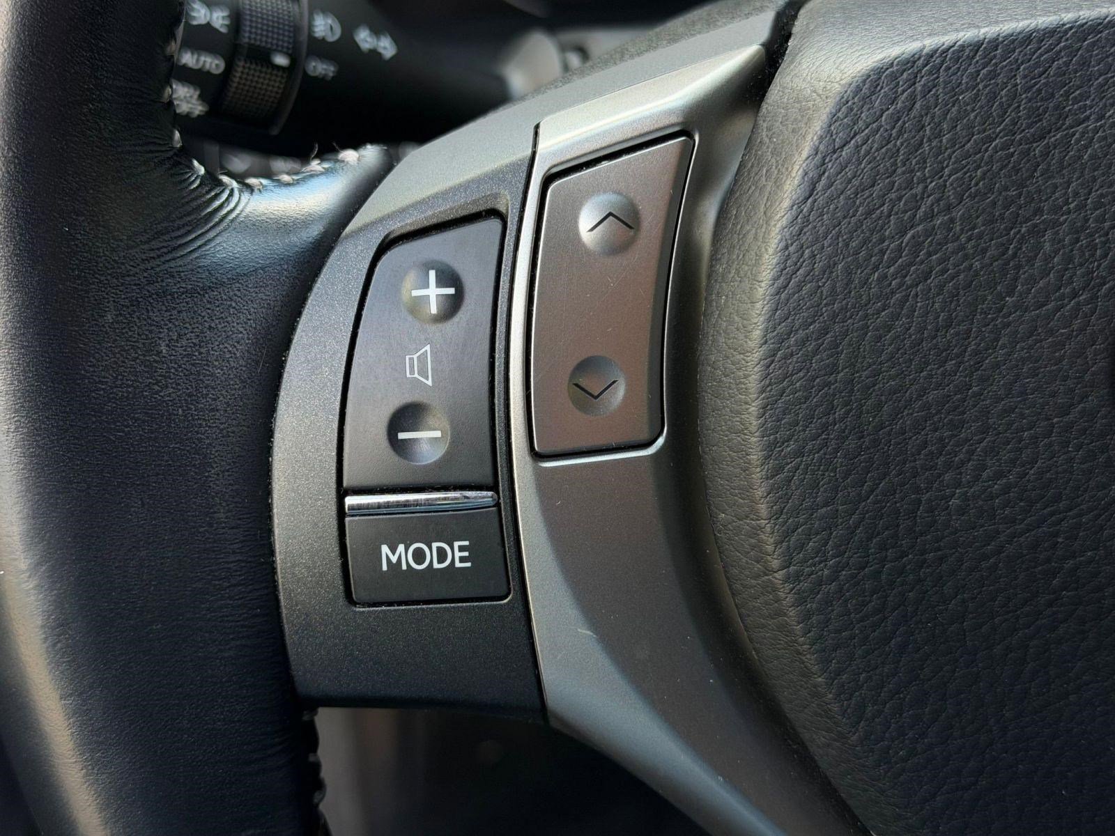 Used 2015 Lexus ES 350 w/ Premium Package FWD image 27