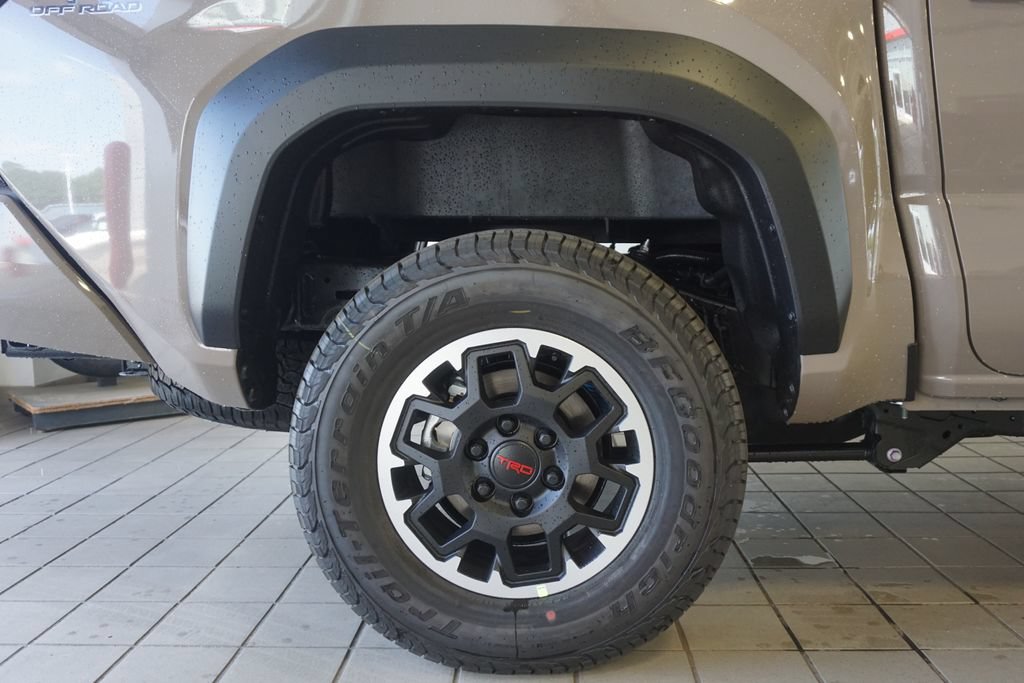 New 2026 Toyota Tacoma TRD Off-Road AWD/4WD image 31