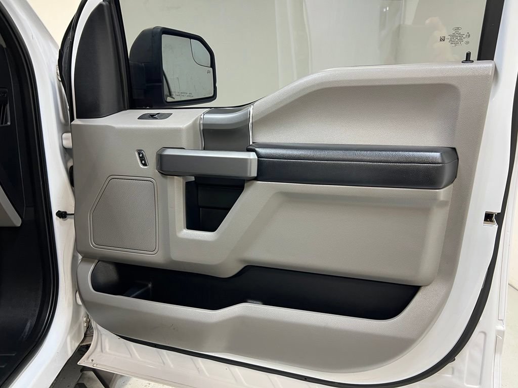 Used 2020 Ford F150 XLT w/ Equipment Group 302A Luxury AWD/4WD image 30