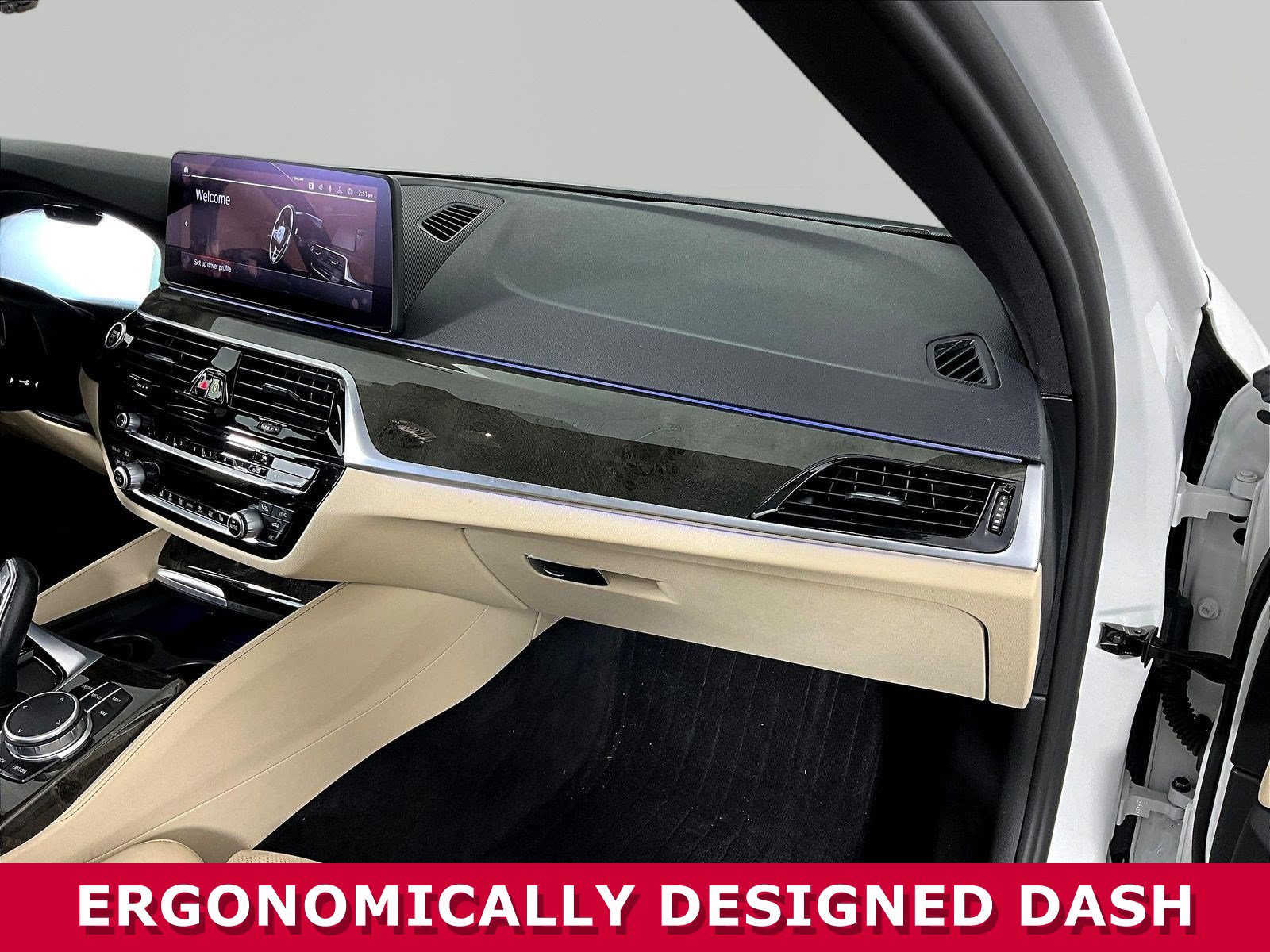 Used 2021 BMW 540i xDrive w/ M Sport Package AWD/4WD image 25
