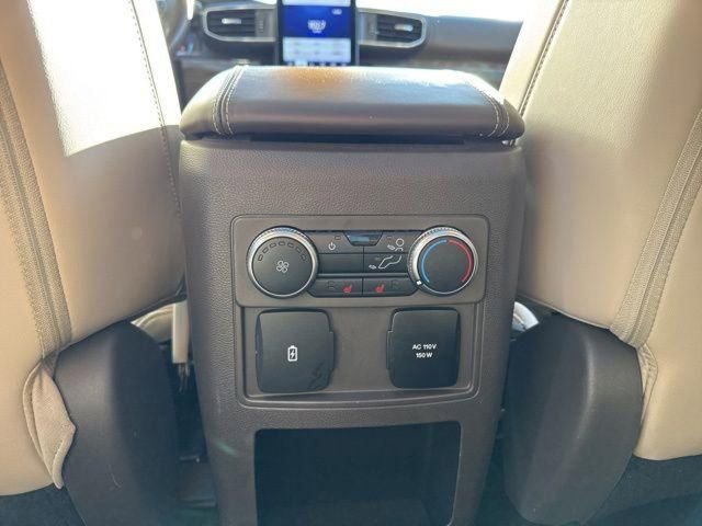 Used 2021 Ford Explorer Platinum image 19