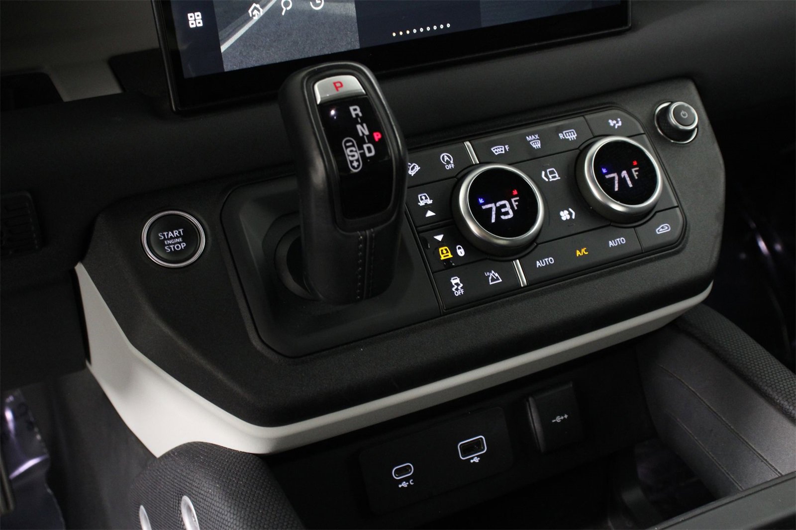 Used 2022 Land Rover Defender 110 X-Dynamic SE image 15