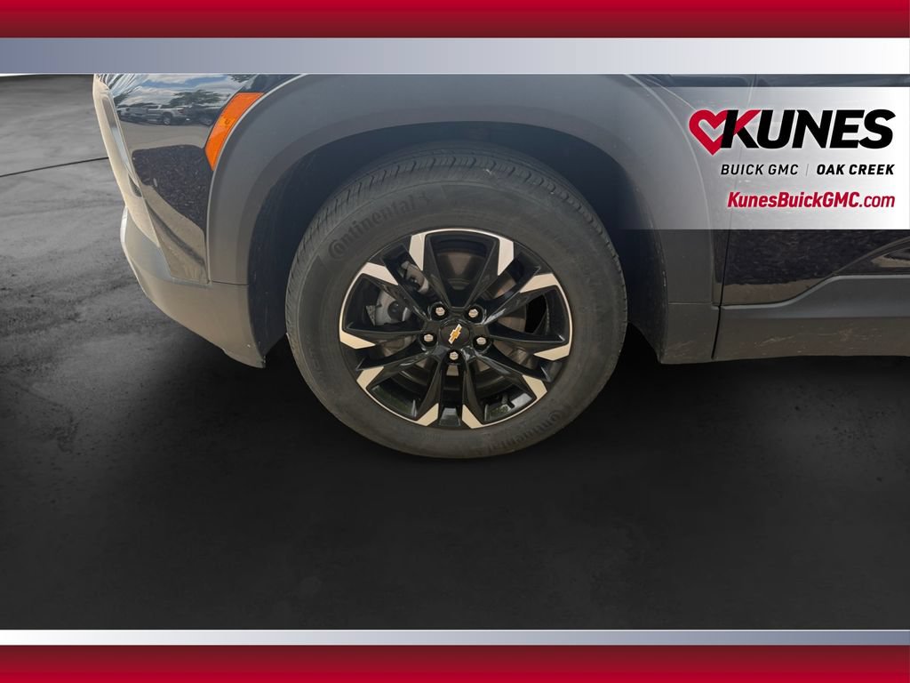 Used 2022 Chevrolet TrailBlazer LT FWD image 13