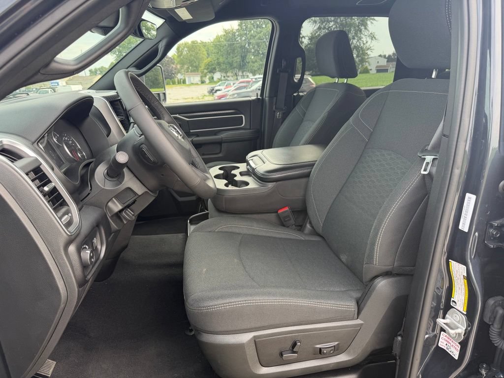 Used 2026 RAM 2500 Big Horn AWD/4WD image 3
