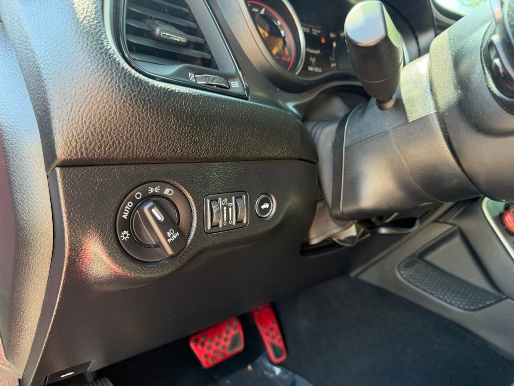 Used 2022 Dodge Challenger R/T RWD image 14