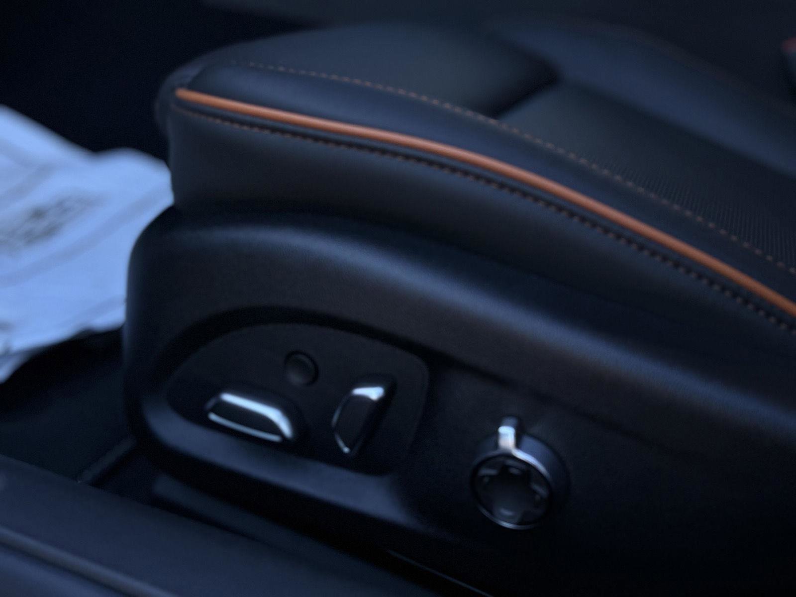 New 2026 Cadillac CT4 V w/ LPO, ONYX Package image 15