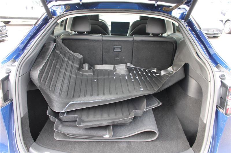 Used 2020 Tesla Model Y Long Range image 24