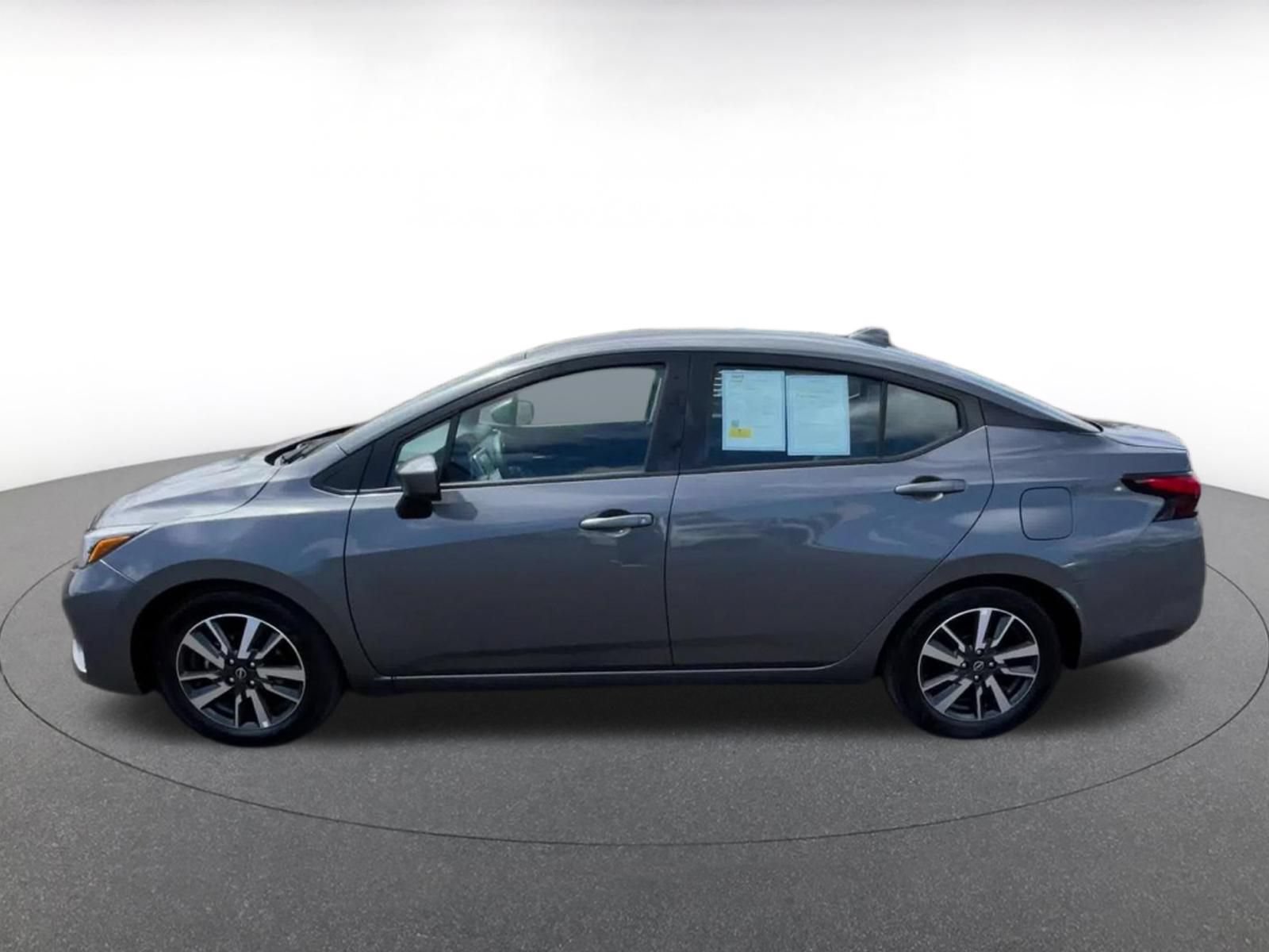 Used 2025 Nissan Versa SV FWD image 8