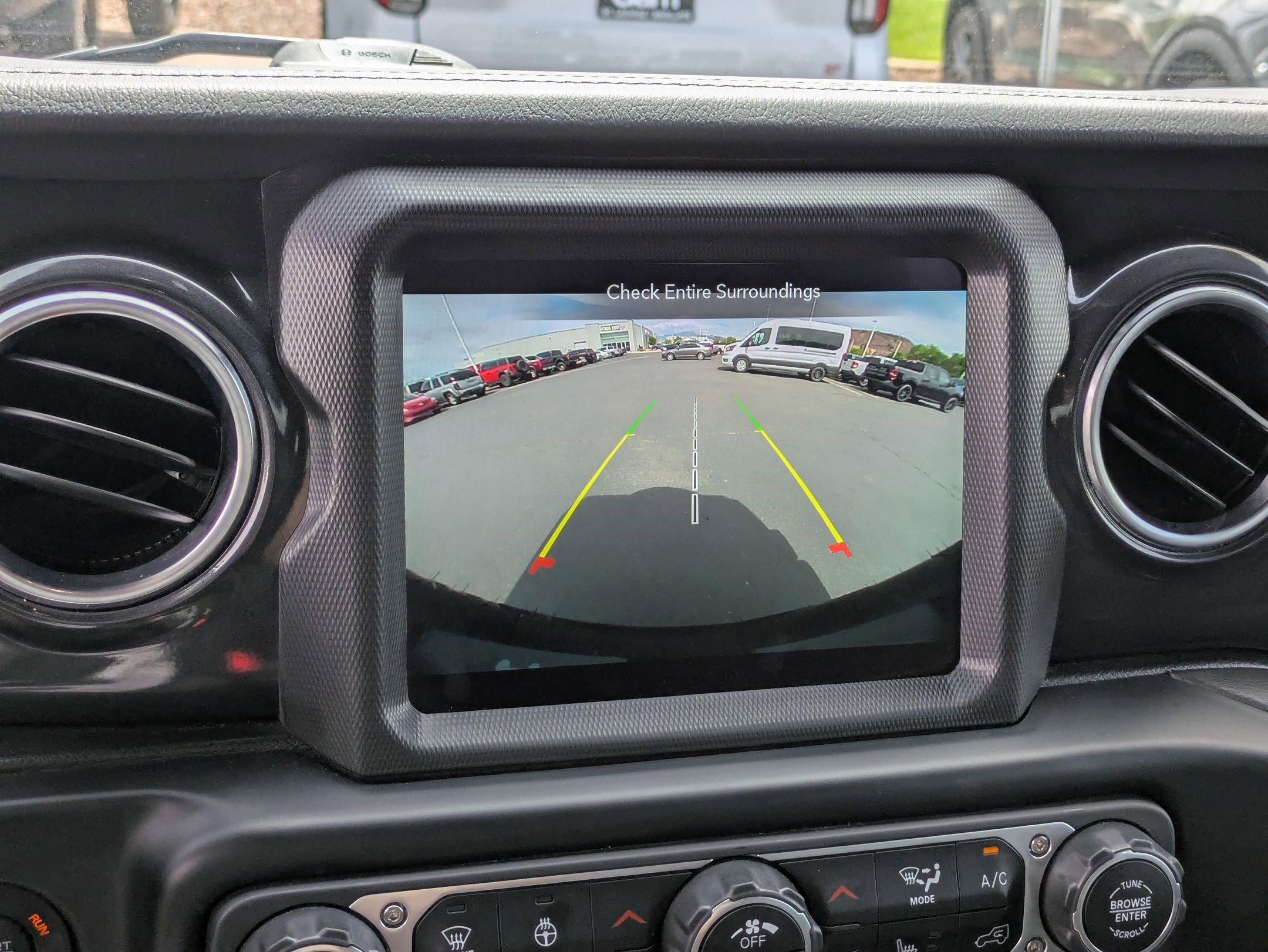 Used 2023 Jeep Wrangler Unlimited Sahara AWD/4WD image 24