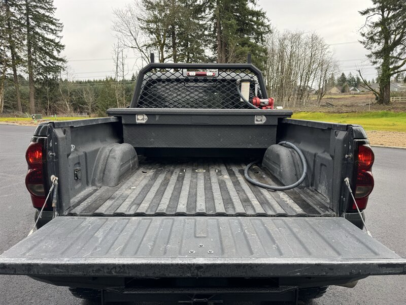 Used 2005 Chevrolet Silverado 2500 LT w/ Heavy-Duty Power Package AWD/4WD image 5