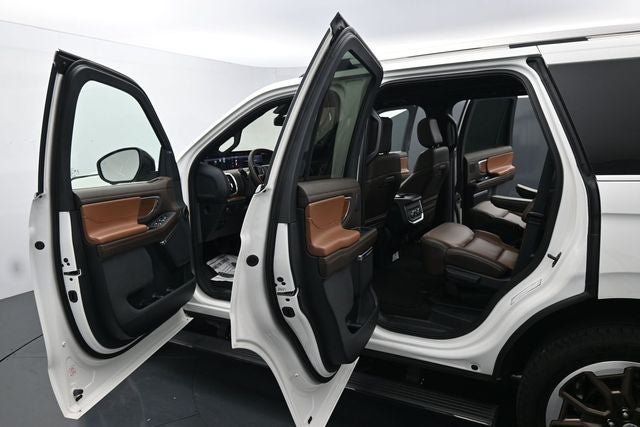 Certified 2025 Ford Expedition King Ranch AWD/4WD image 15