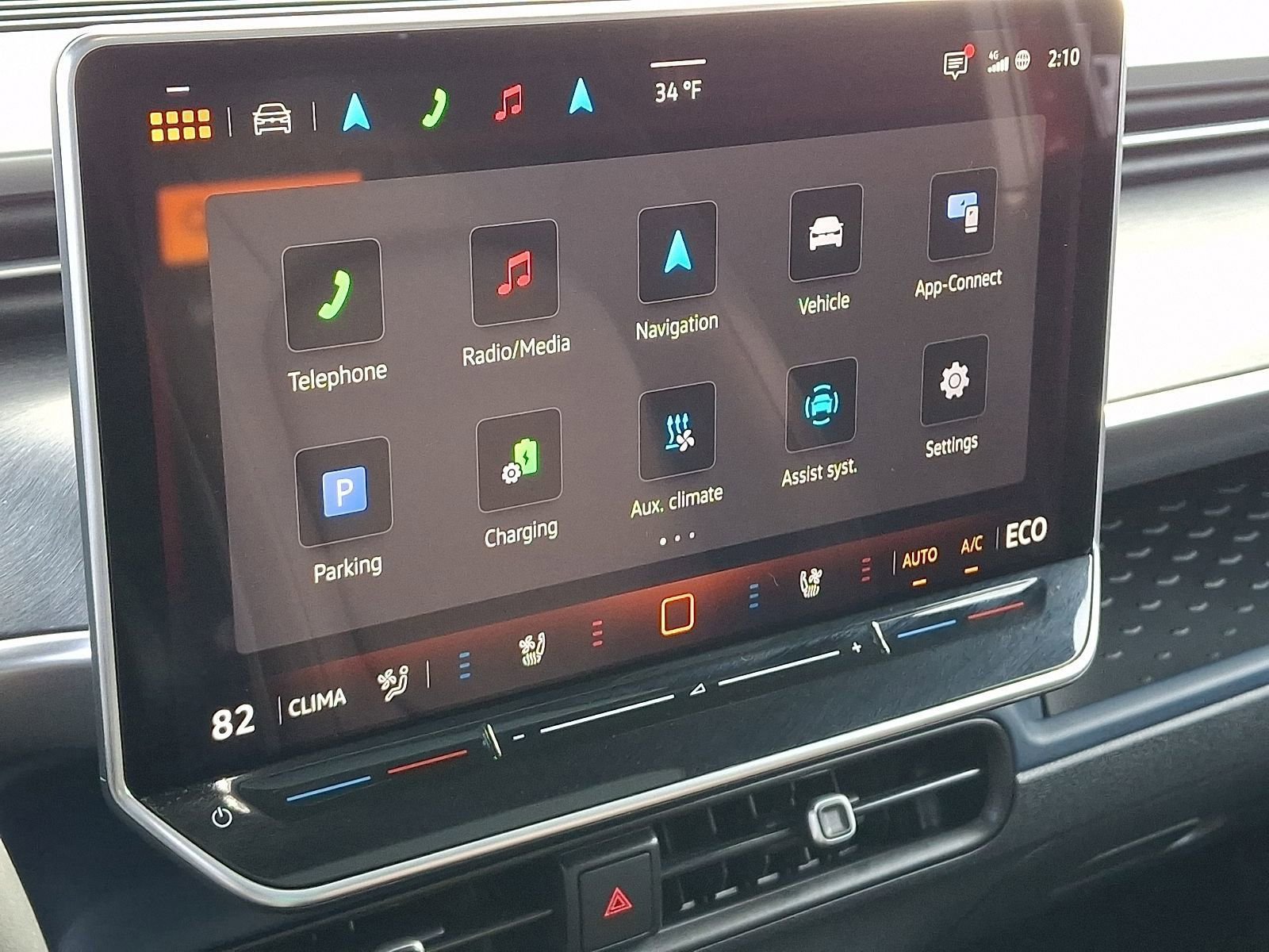 Used 2025 Volkswagen ID. Buzz Pro S Plus image 21