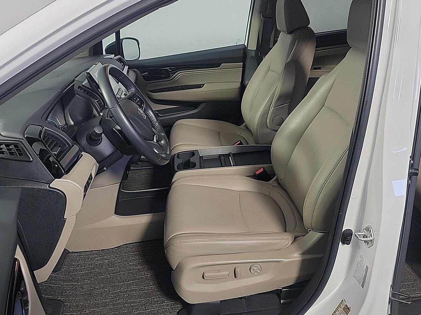 Certified 2022 Honda Odyssey Touring image 20