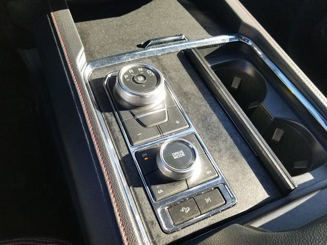 Used 2022 Ford Expedition Limited image 21