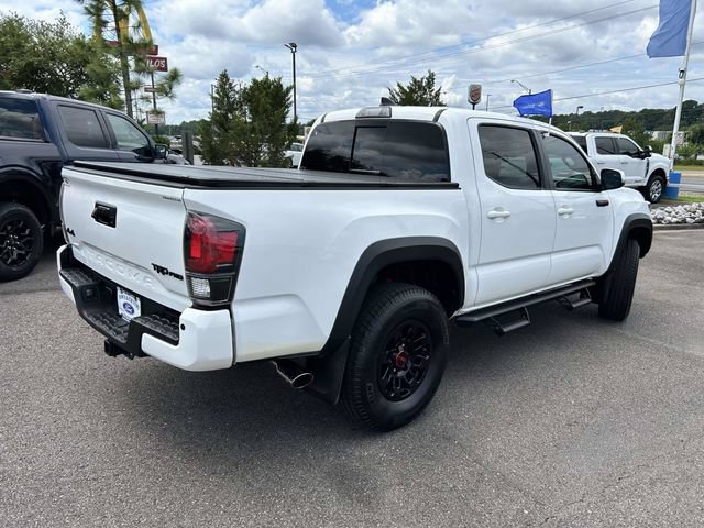 Used 2017 Toyota Tacoma TRD Pro AWD/4WD image 3