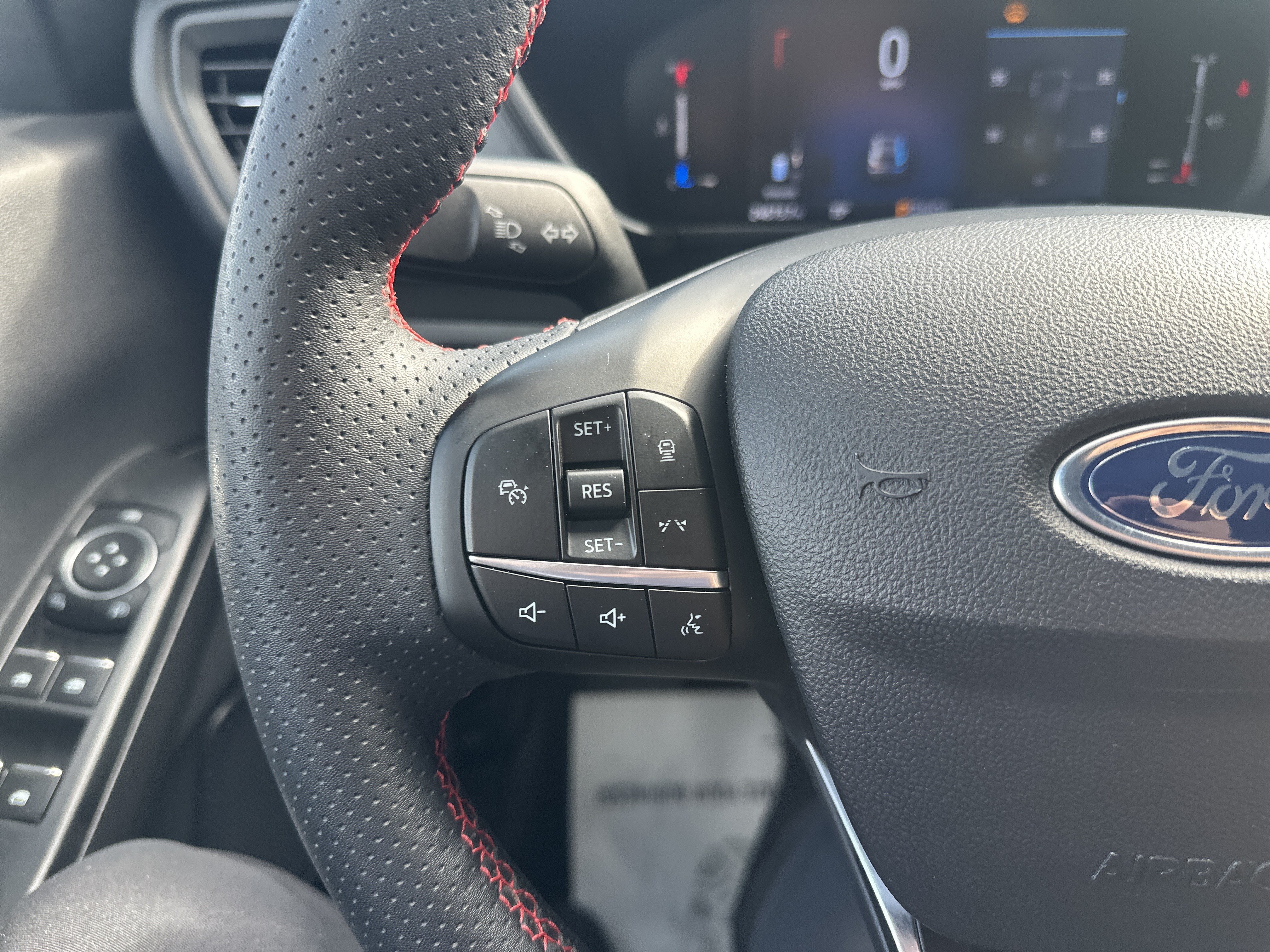 Used 2024 Ford Escape ST-Line w/ Tech Pack #1 AWD/4WD image 21