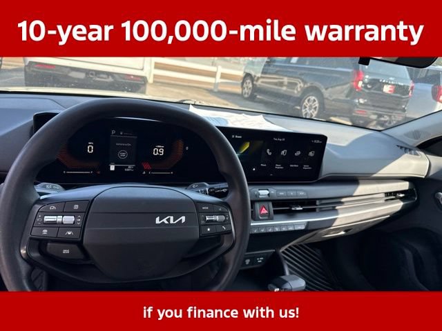 Used 2025 Kia K4 FWD image 28