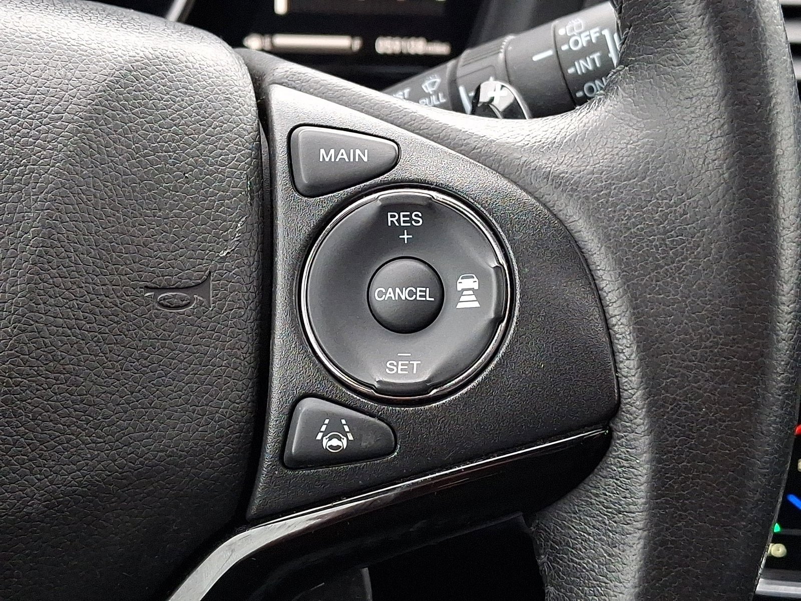 Used 2021 Honda HR-V EX-L image 22