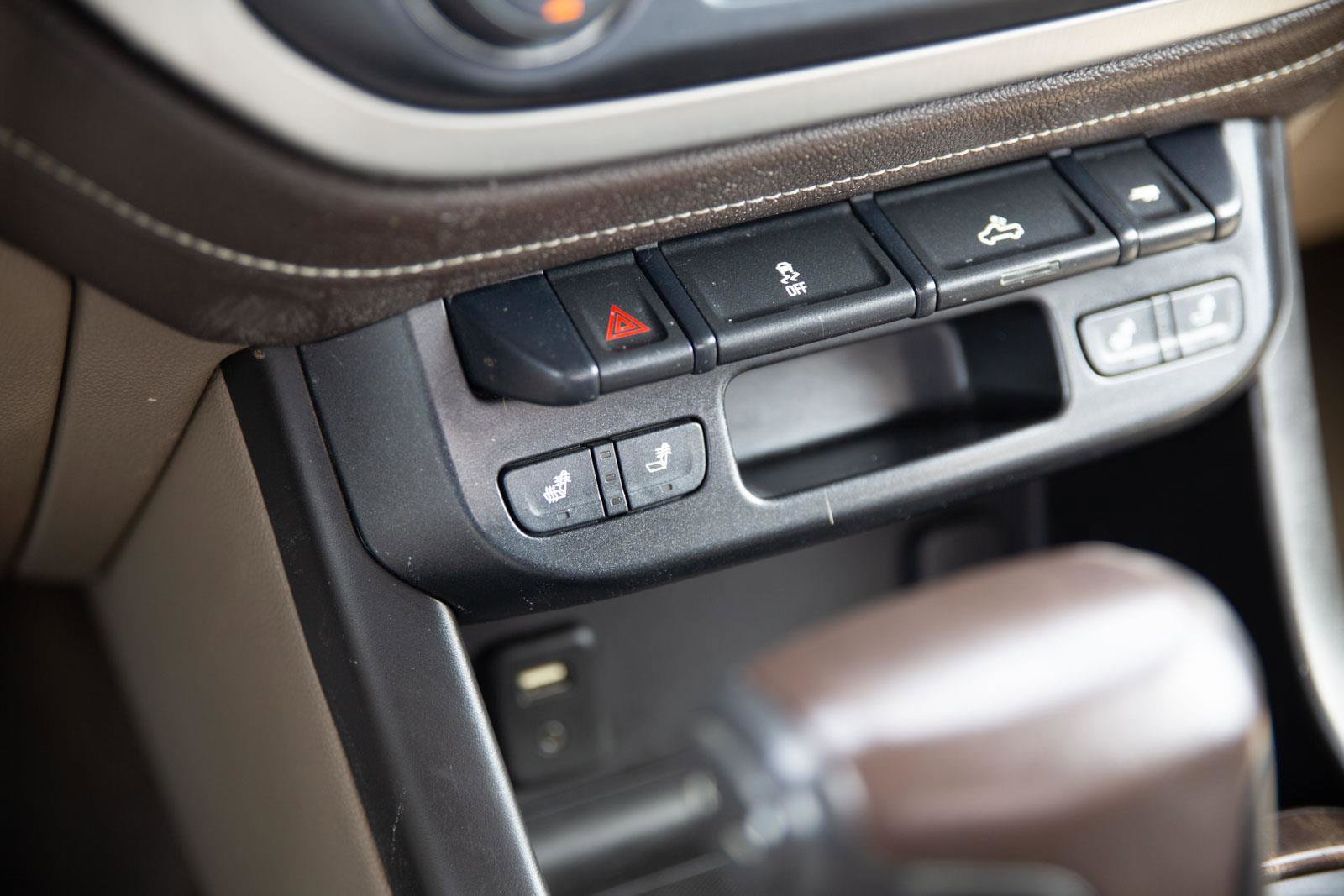 Used 2018 GMC Canyon SLE w/ SLE Convenience Package image 17