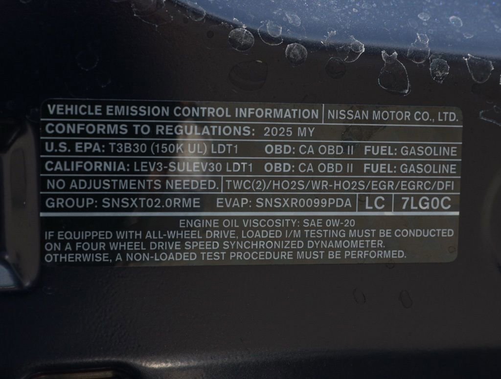 Used 2025 Nissan Kicks SR FWD image 32
