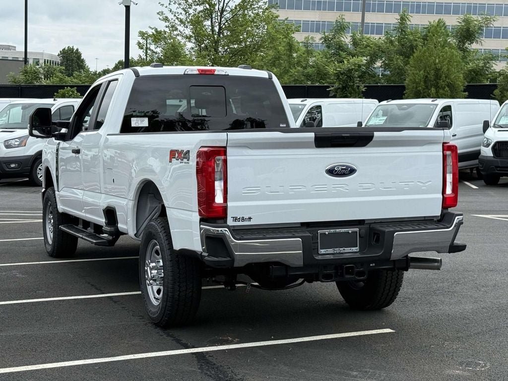 New 2026 Ford F350 XL w/ FX4 Off-Road Package AWD/4WD image 4