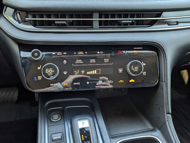 Used 2023 INFINITI QX60 Sensory w/ Vision Package FWD image 8